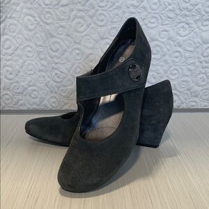 Elegant Black Women's Shoes